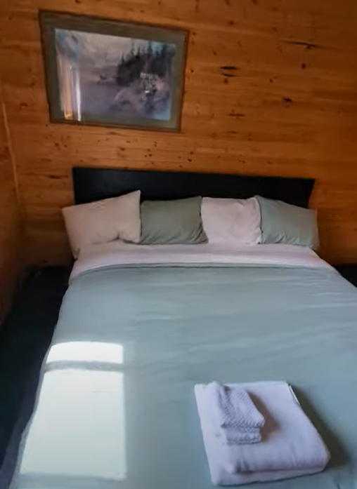 Cabin - Corporate Incentive 1 BR / 3 Bed (4 nights)