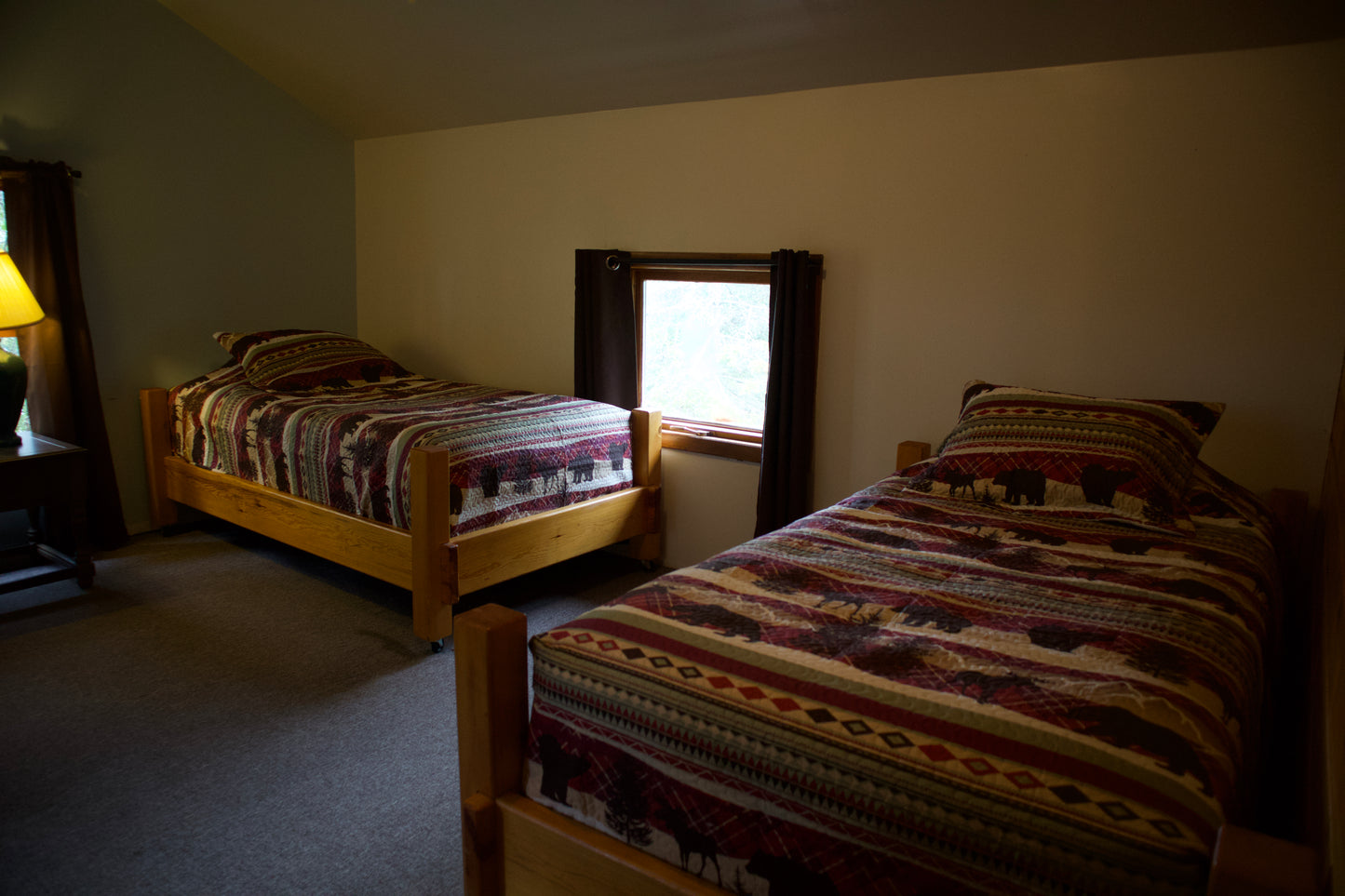 Cabin - Corporate Incentive 3 BR / 9 Bed (4 nights)