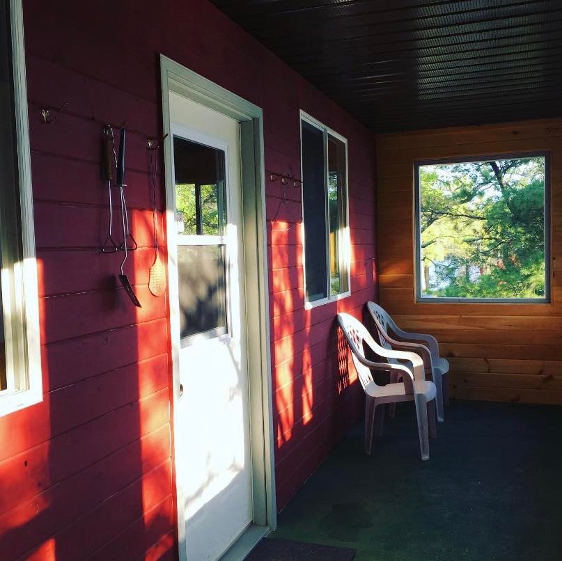 The Teasel. 2 Bedroom Island Cabin. Sleeps 5. Sioux Narrows