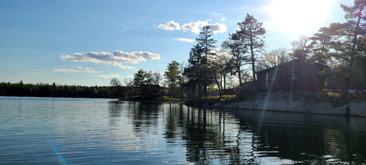 The Matildawick. 2 Bedroom Island Cabin. Sleeps 5. Sioux Narrows.