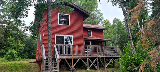 The Argyle. 3 Bedroom Island Cabin. Sleeps 10.  Sioux Narrows.