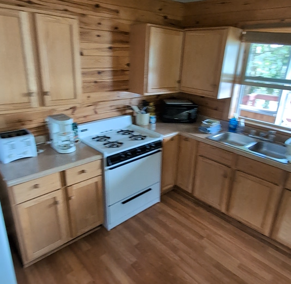 Cabin #6 - 2 Bedroom - Sat May 23 to Sat May 30, 2026