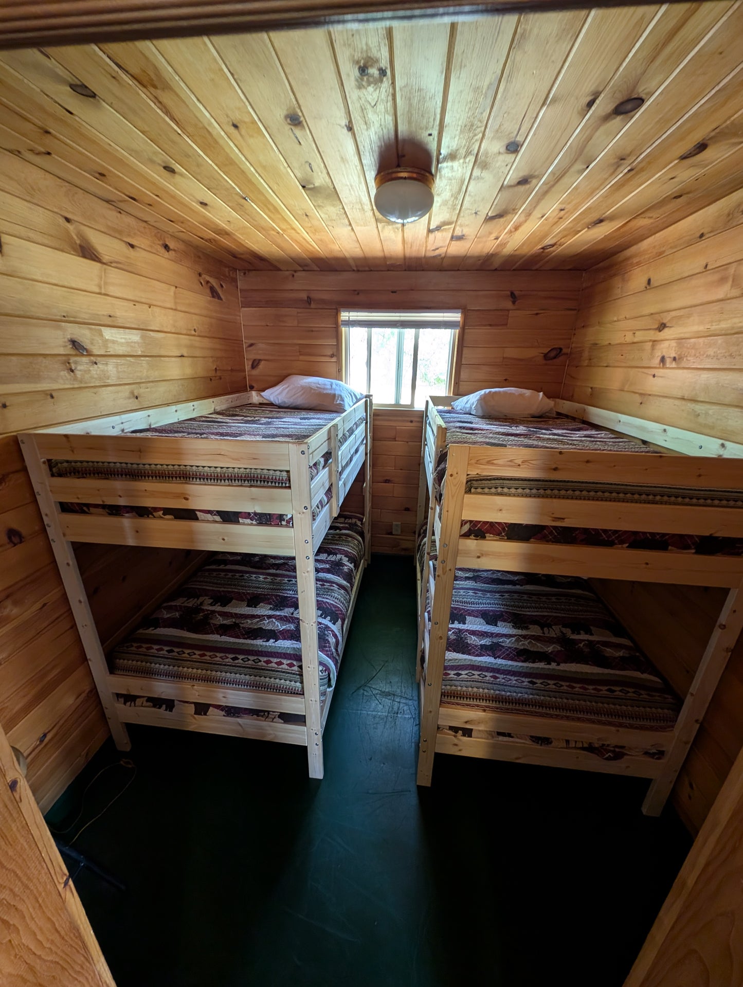 Cabin #3 - 2 Bedroom - Sat May 16 to Sat May 23, 2026