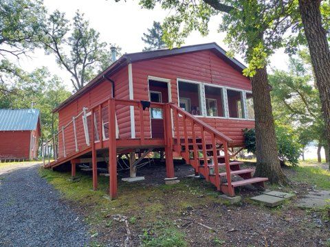 The Teasel. 2 Bedroom Island Cabin. Sleeps 5. Sioux Narrows